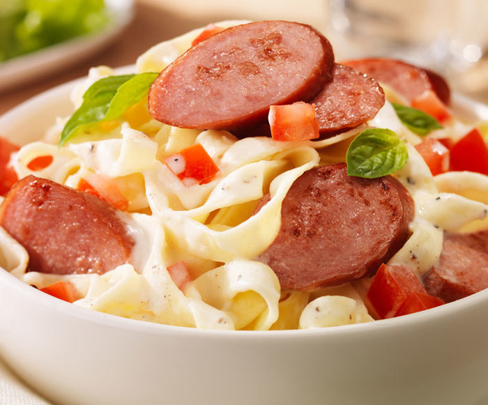 https://www.butterball.com/sites/butterball/files/recipe-images/smoked-sausage-alfredo.jpg